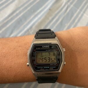 Vintage Men's CASIO Marlin Digital watch